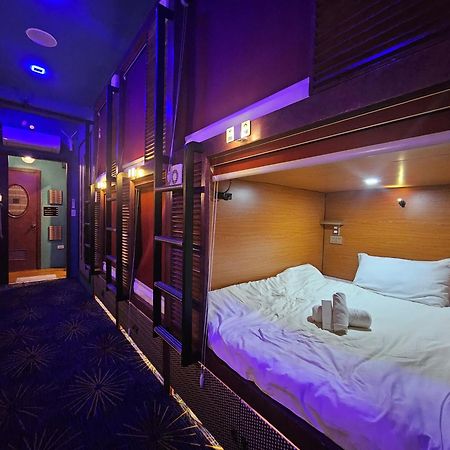 Marigondon  Attic Capsule Hotel מראה חיצוני תמונה