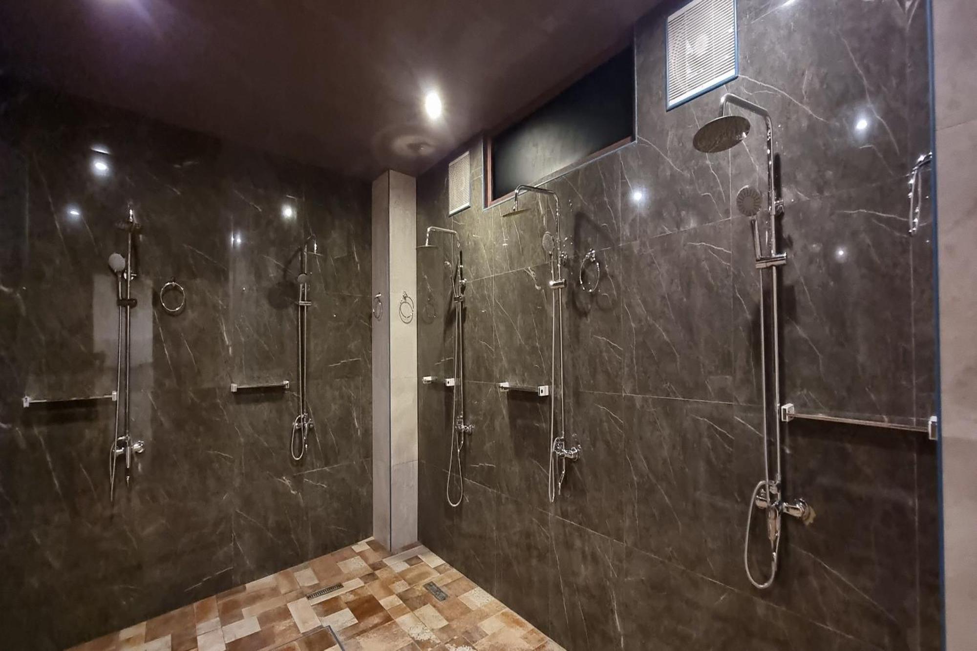 Marigondon  Attic Capsule Hotel מראה חיצוני תמונה