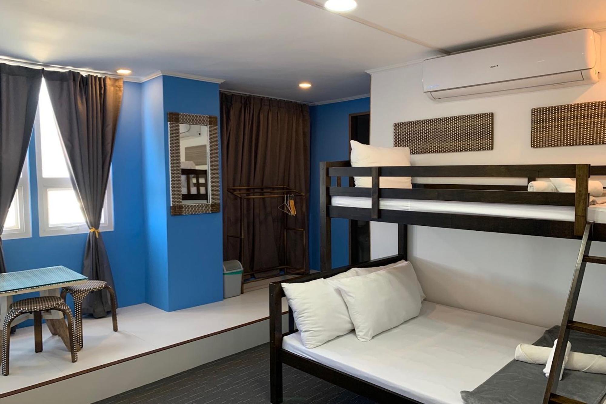 Marigondon  Attic Capsule Hotel מראה חיצוני תמונה